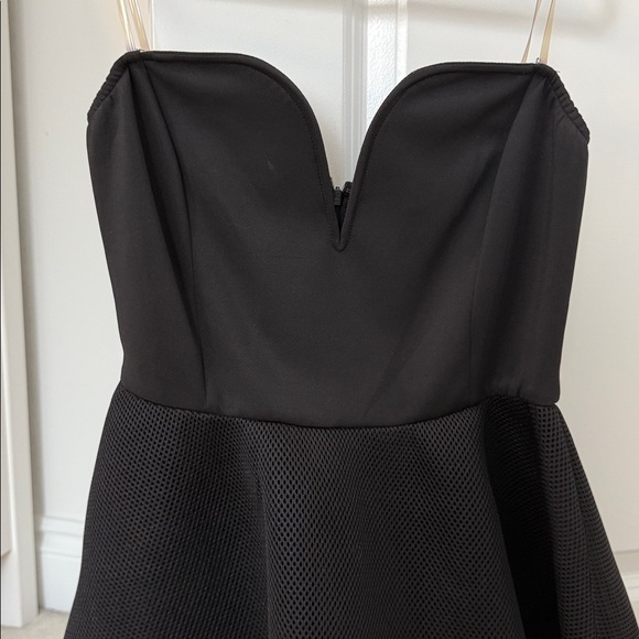 Honey Punch Black Strapless ALine Dress - Picture 4 of 14